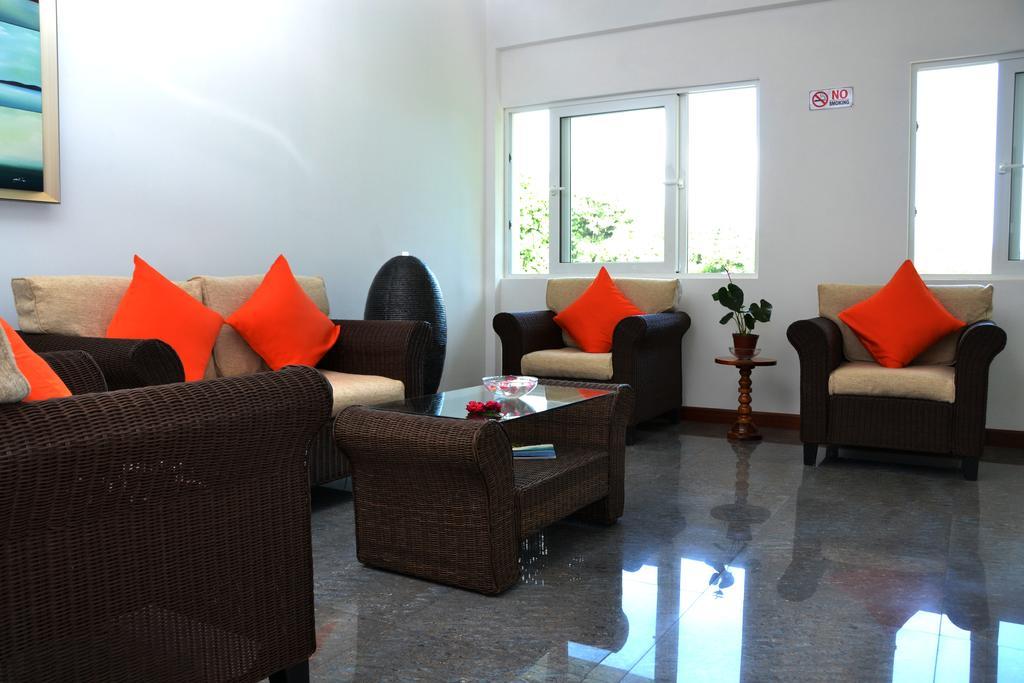 The Old School Self-Catering Apartment Praslin Bagian luar foto