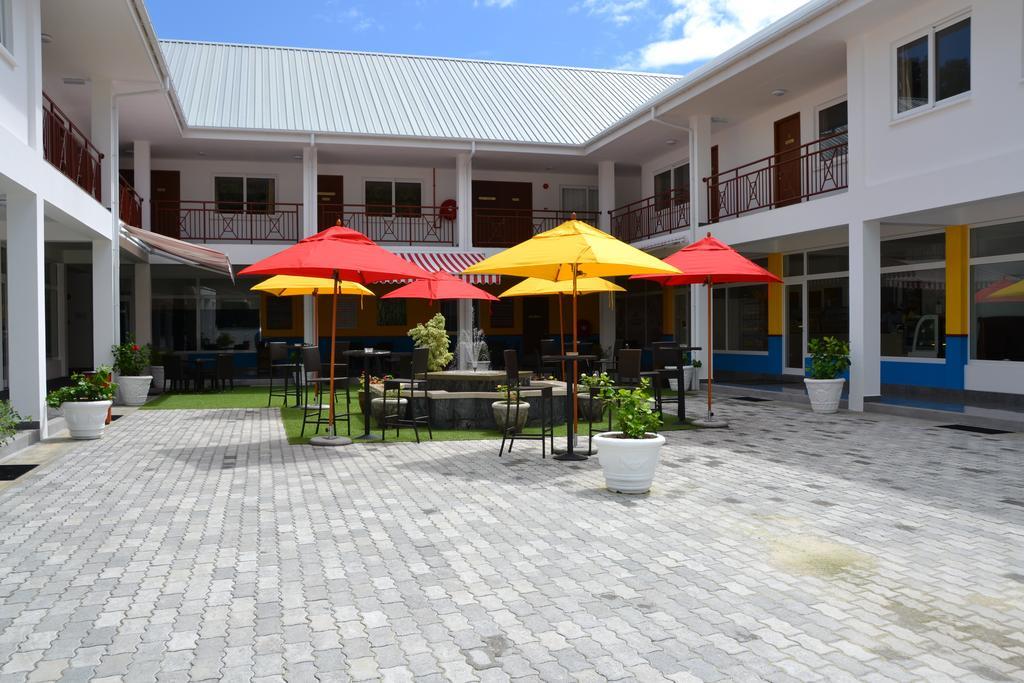 The Old School Self-Catering Apartment Praslin Bagian luar foto