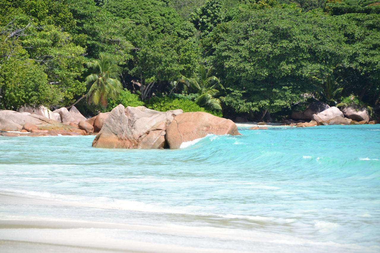 The Old School Self-Catering Apartment Praslin Bagian luar foto